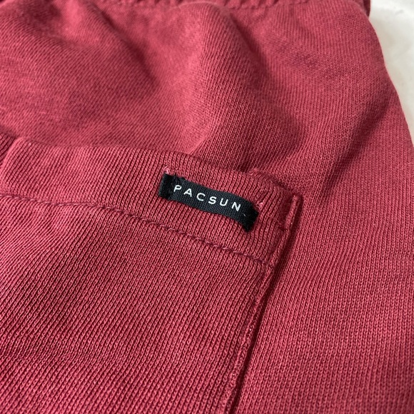 NWT Small Mens PacSun Red Volley Shorts w/ Pockets & Drawstring Waist - Picture 3 of 9